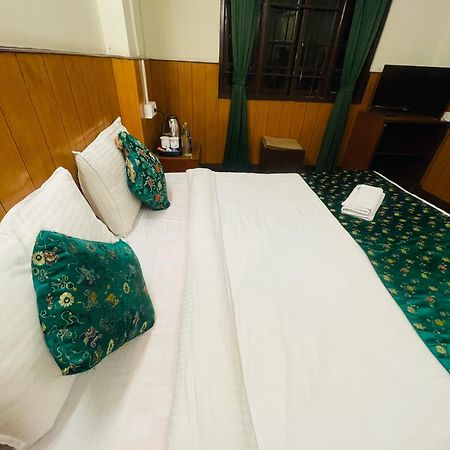 Hotel Palm Street Near Taj Агра Экстерьер фото